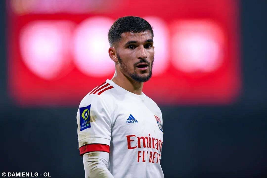 埃因霍温迎NBA季后赛关键赛，赛后调整名单，气氛紧张，团队化学反应显著的简单介绍